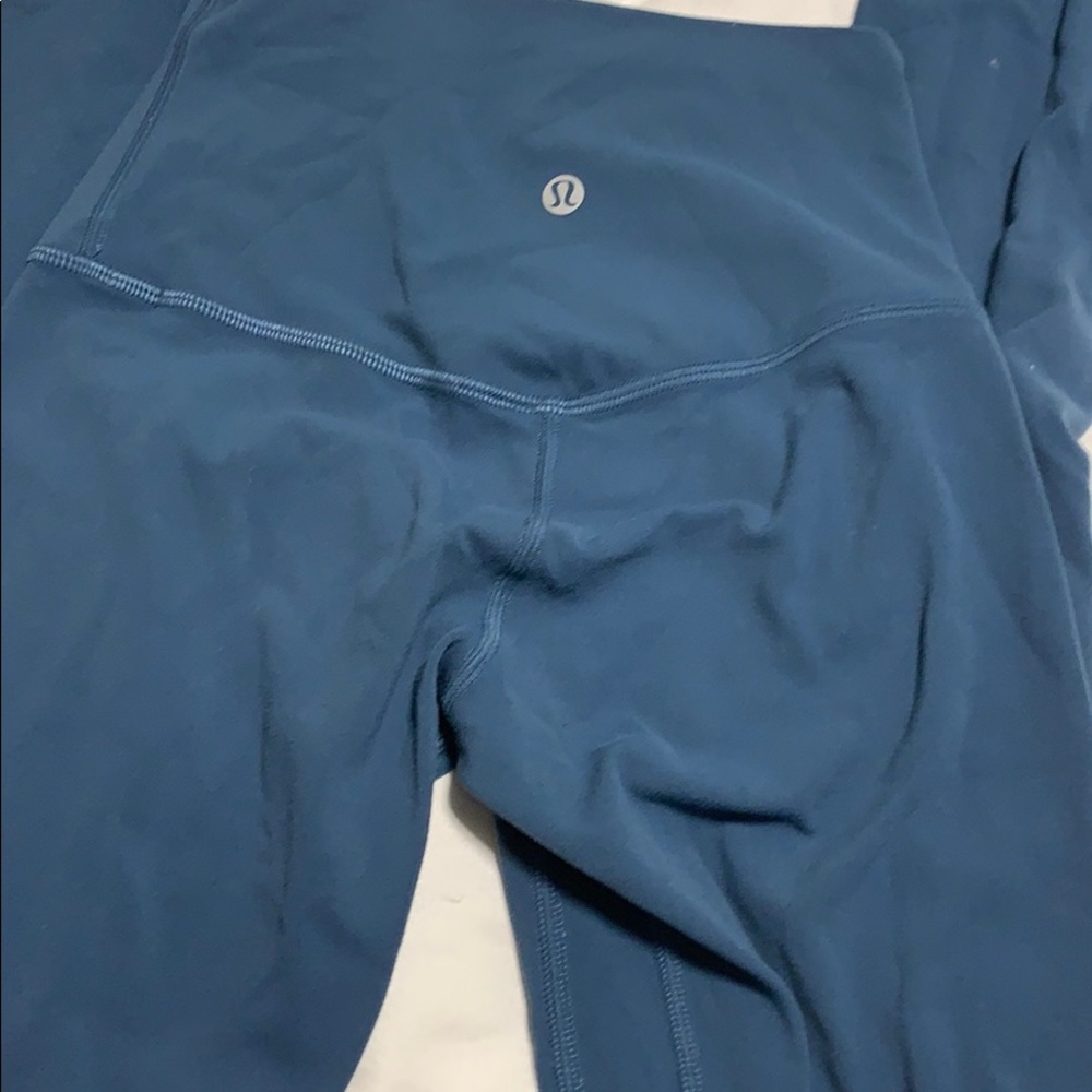 * PETROL BLUE LULULEMON LEGGINGS 28” - Picture 7 of 8